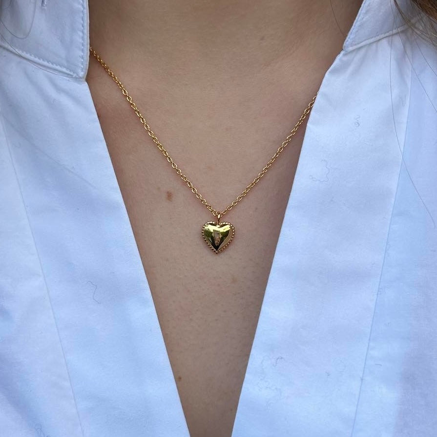 Vintage heart necklace petite