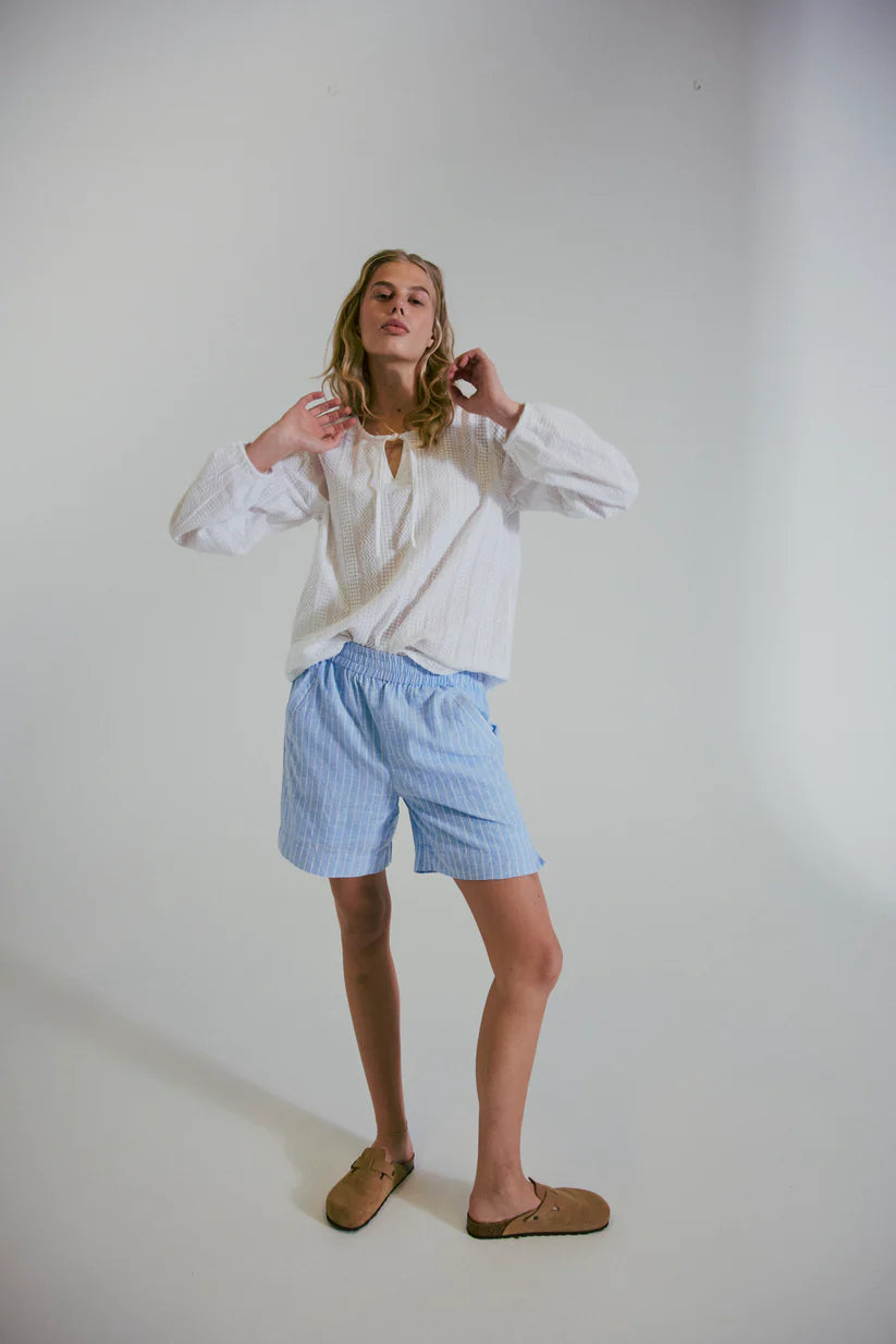 HUMBLE - KYSTALAG Shorts - Air blue