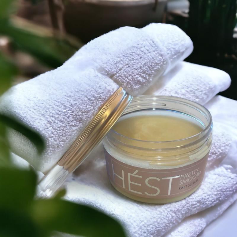 Hést Salt Scrub - "Pretty Smooth"