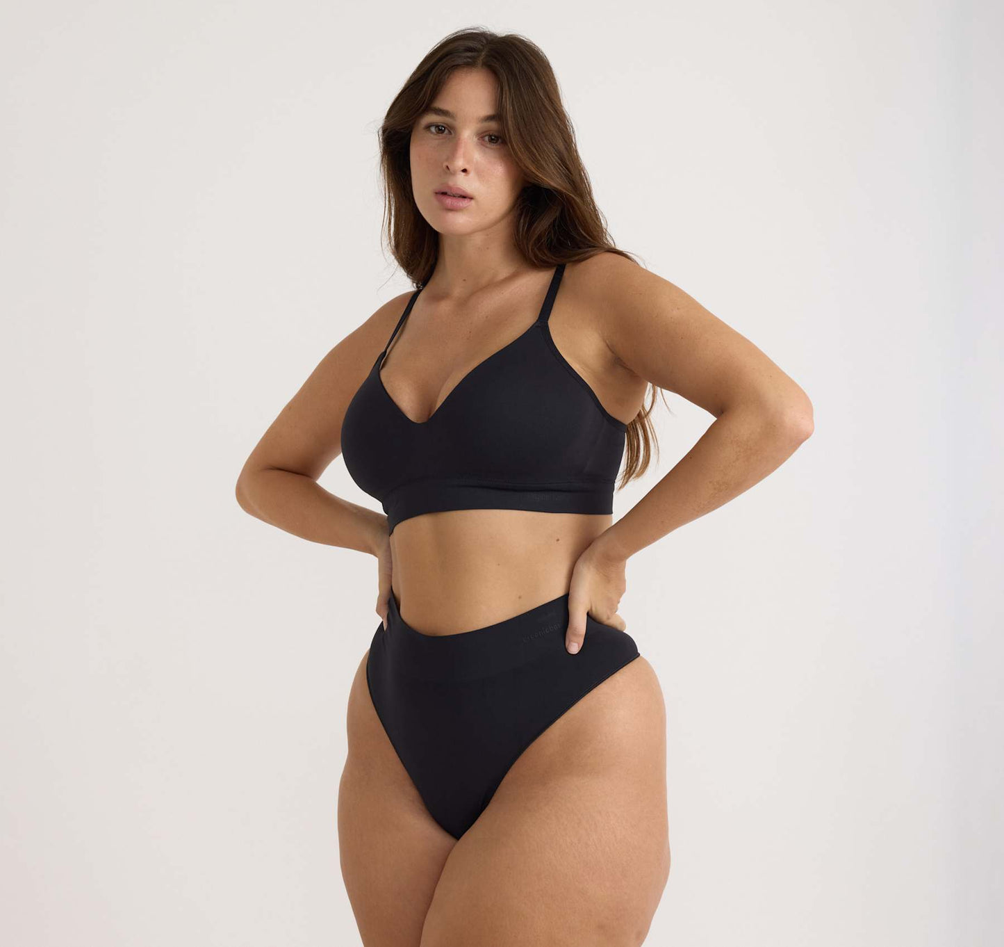 Smooth Thong - Black