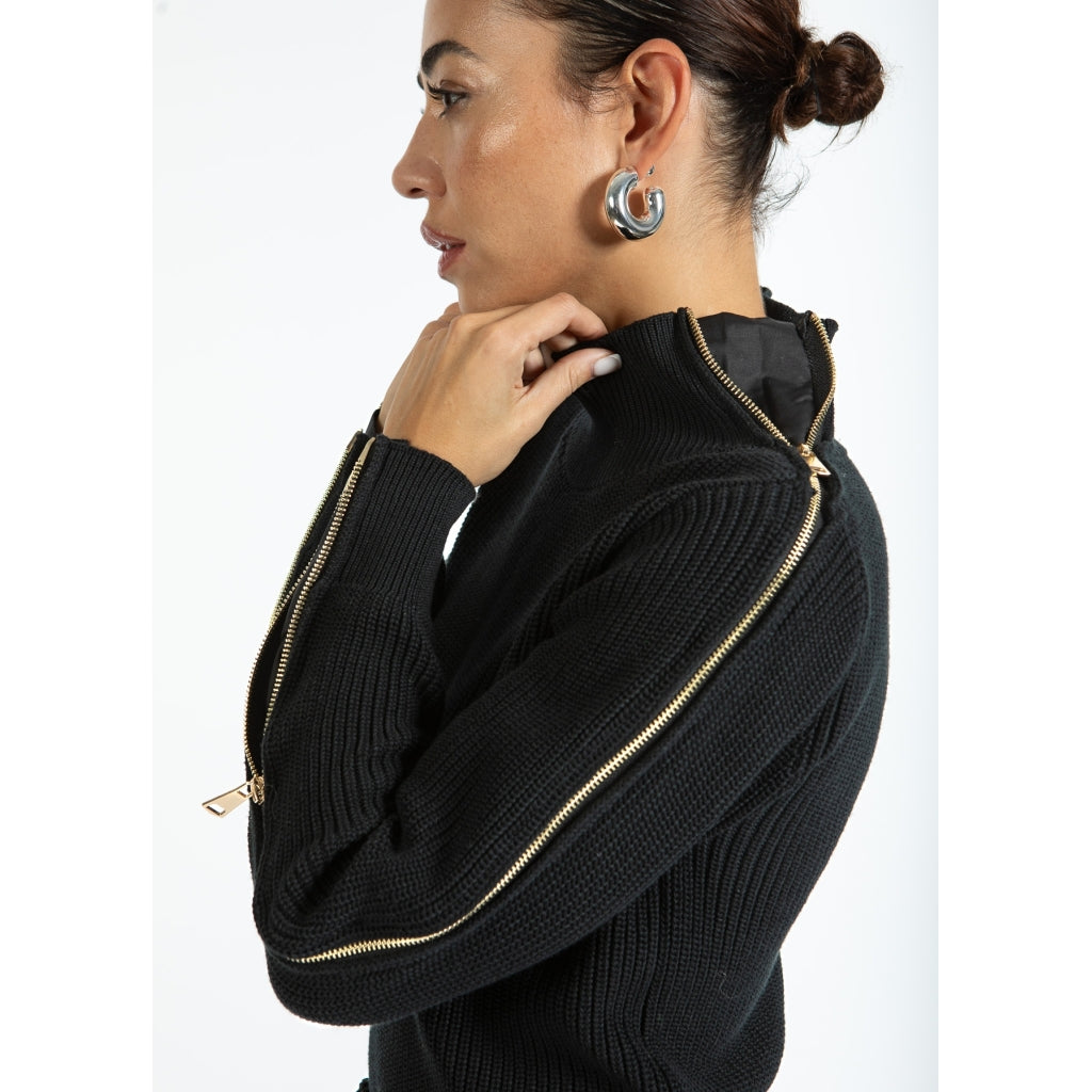 Knit with high neck and zipper - black