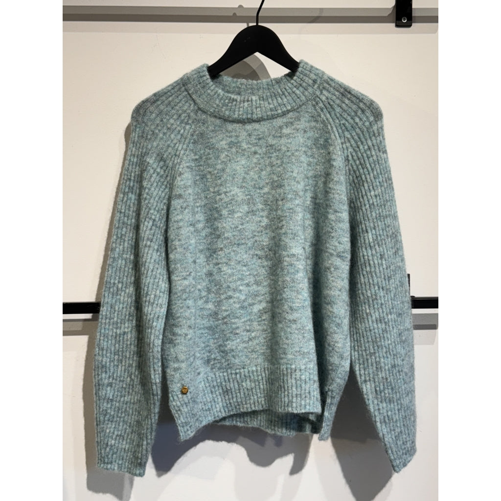 Sweater roundneck ribbes sleeves - mint (RAH)