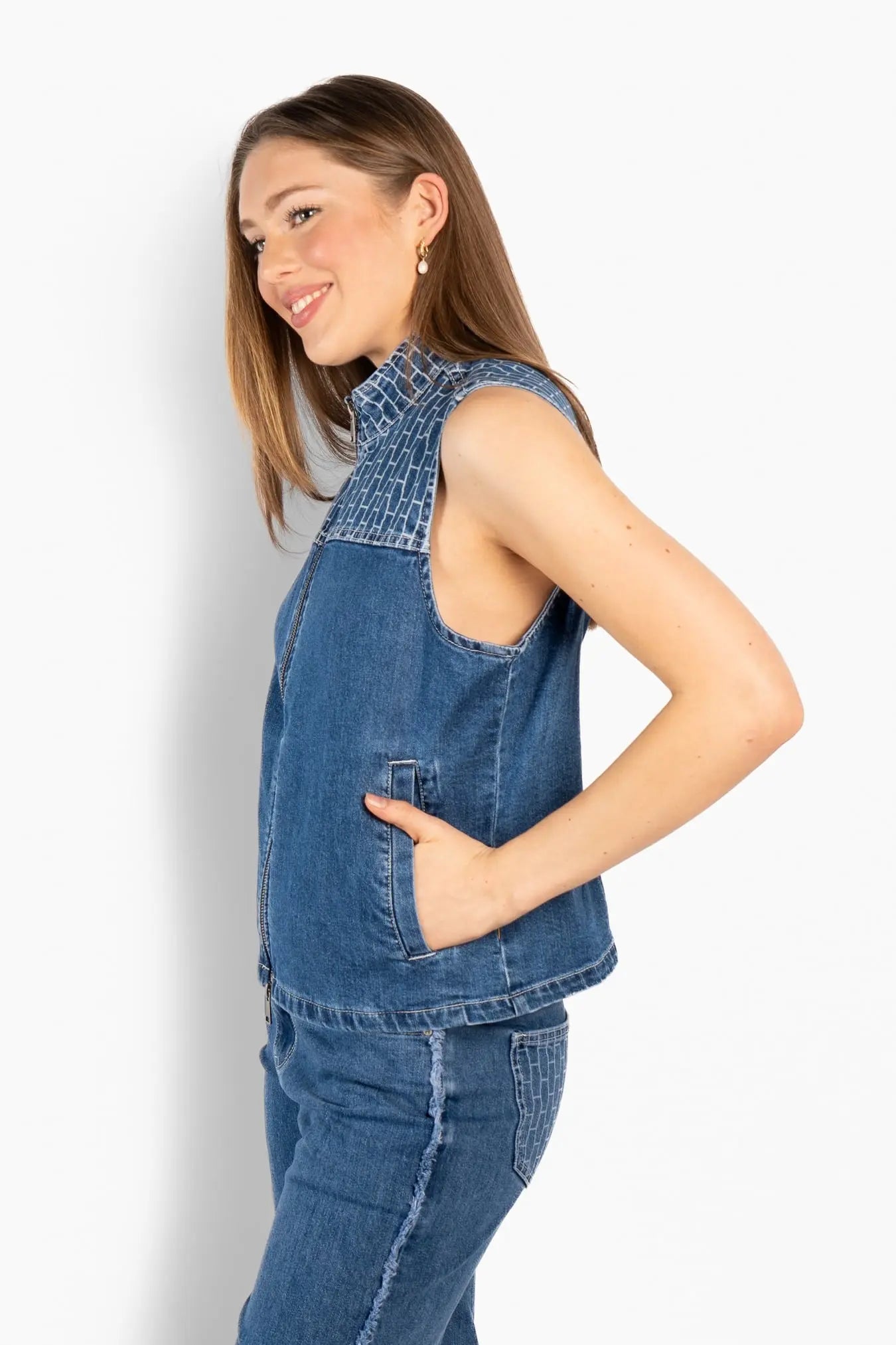 HÉST - DHARMA Vest - Light wash blue denim