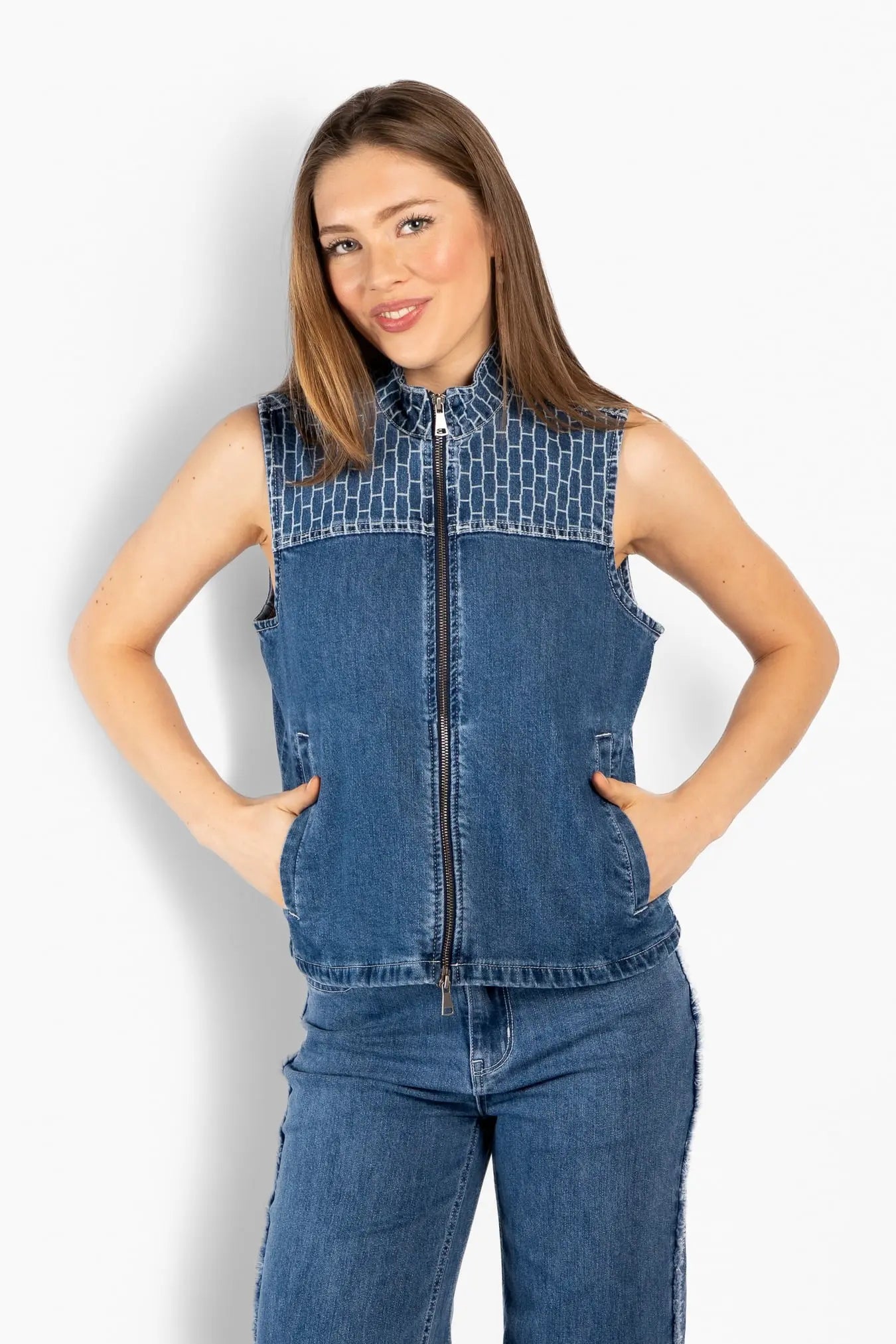 HÉST - DHARMA Vest - Light wash blue denim