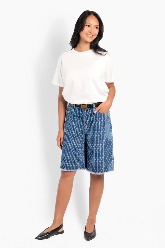 HÉST - DHARMA Shorts - Light wash blue denim