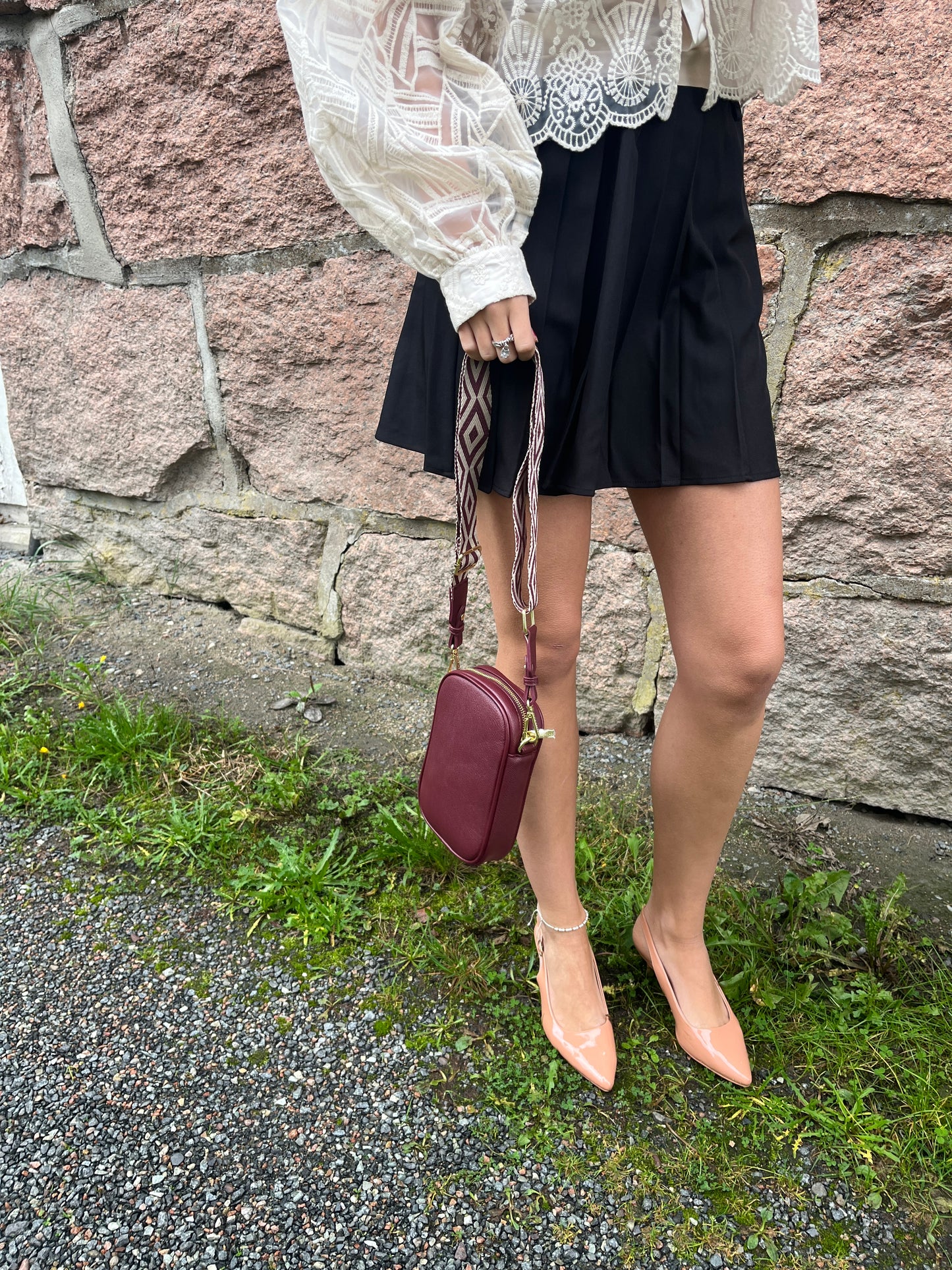 HALLIE Small Crossbody Bag - Cherry