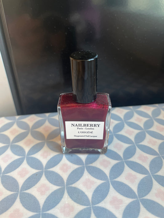 Nailberry - Mystique Red