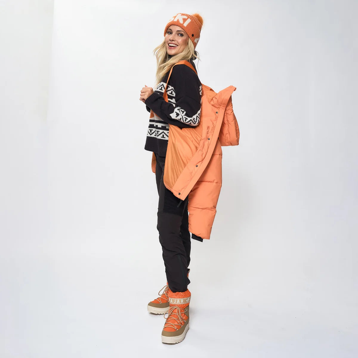EMILIE VOE NERENG - Beitostølen - Dusty Orange