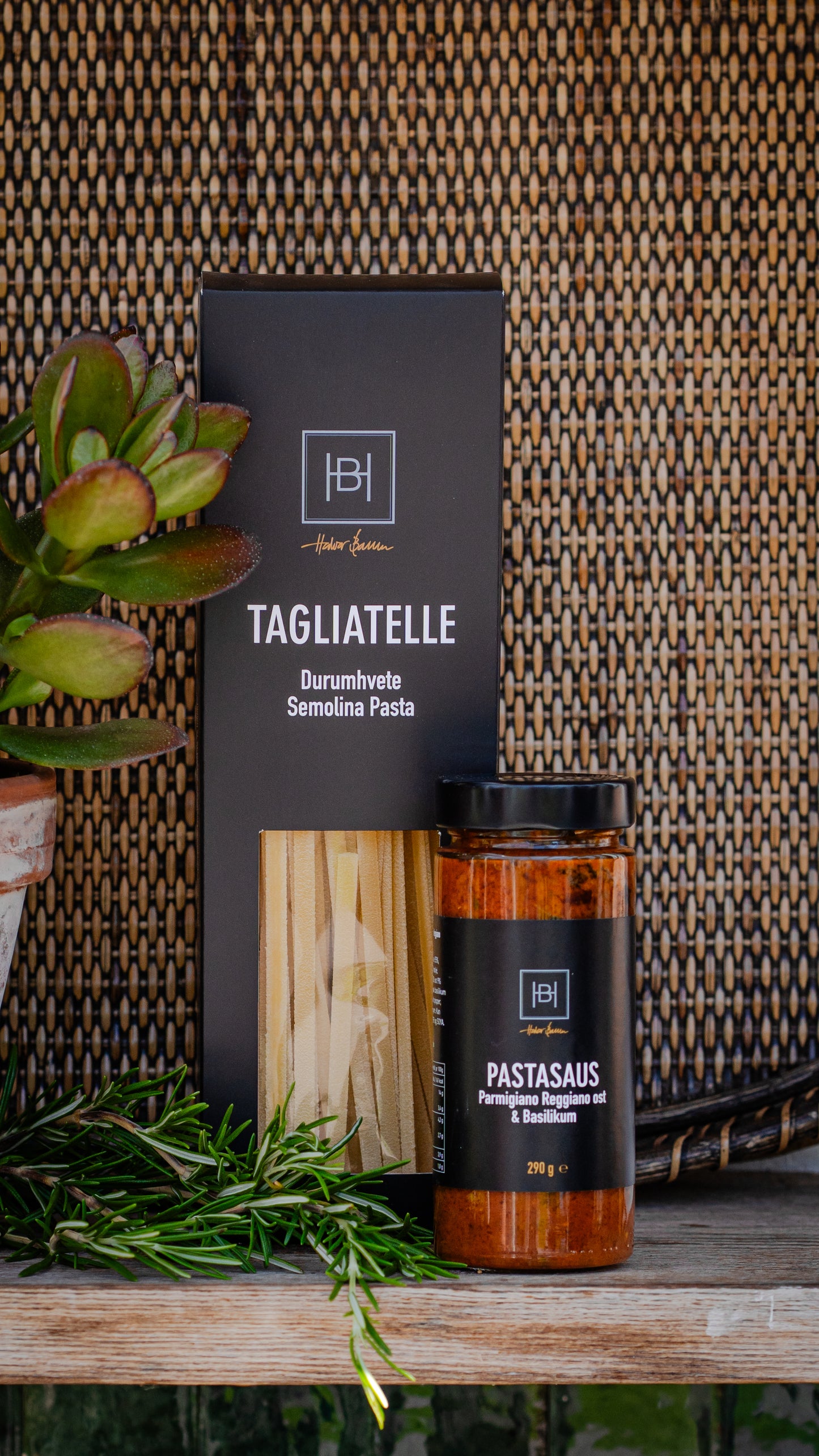 Pastasaus m/Parmesan og Basilikum (Halvor Bakke)