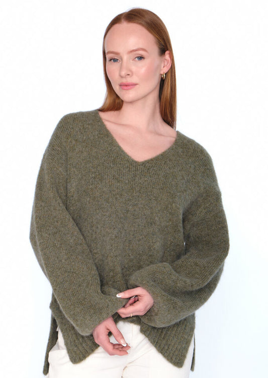 SOFIE V-neck Sweater - Winter Moss