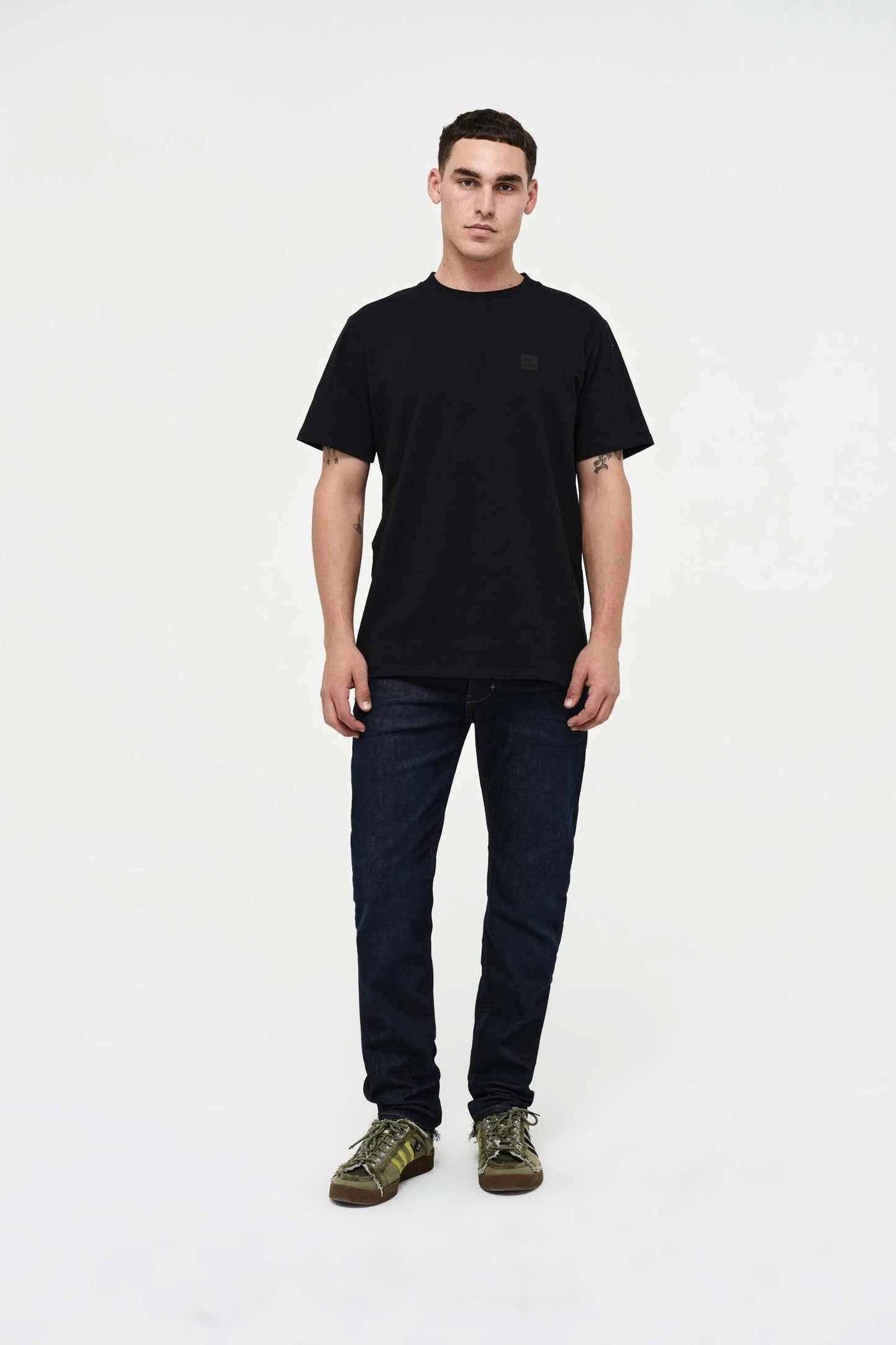 Neuw Denim Typecast Slim Straight - Mørk blå