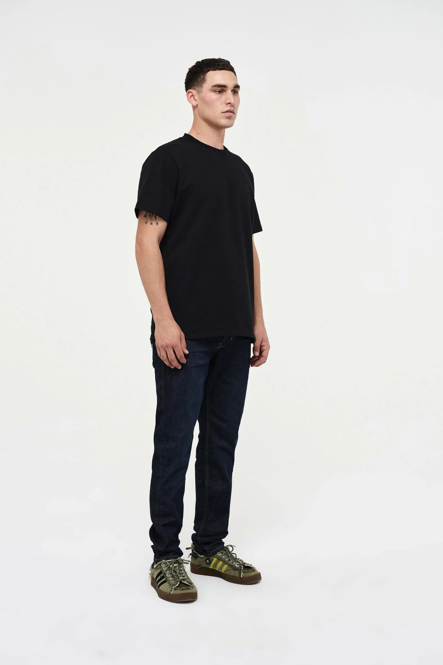 Neuw Denim Typecast Slim Straight - Mørk blå