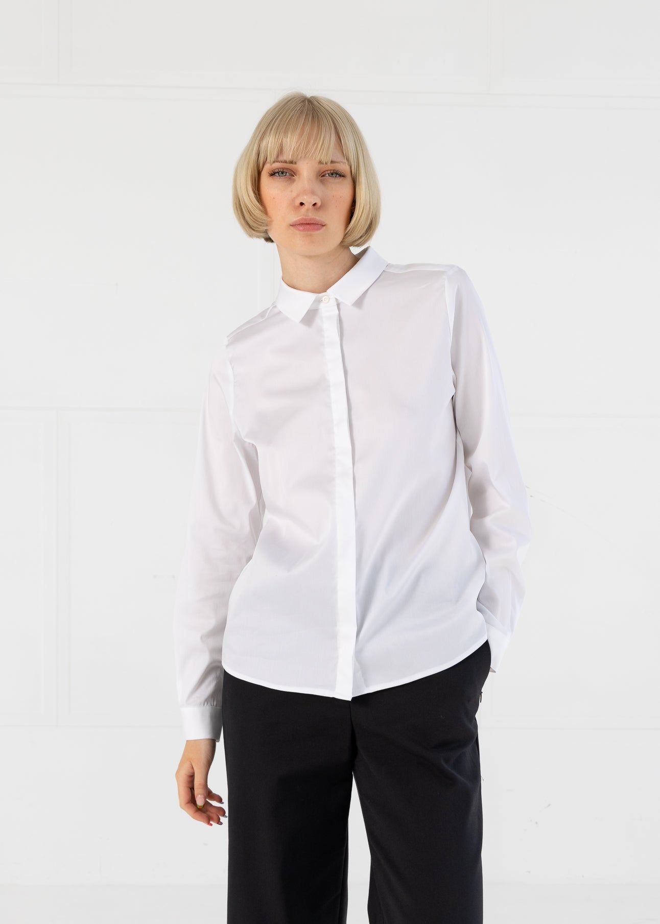 Coster Copenhagen - Fitted classic shirt - White
