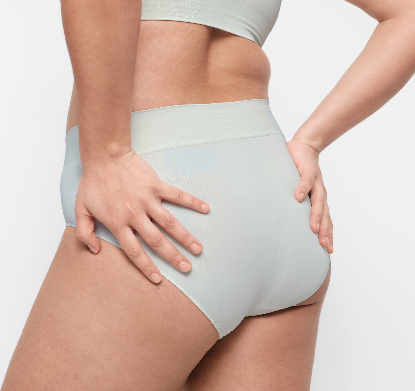 Organic Basics - Smooth High-Leg Briefs - Light Jade