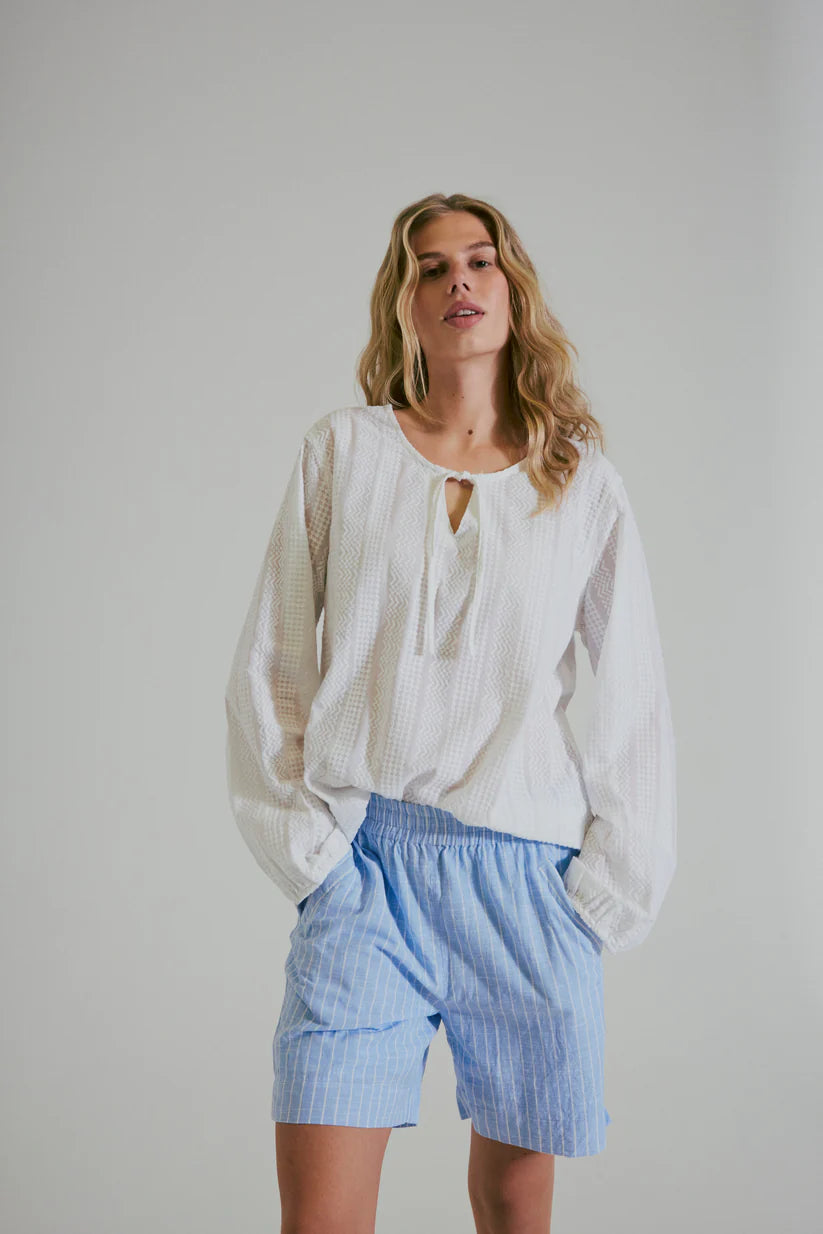 HUMBLE - KYSTALAG Shorts - Air blue