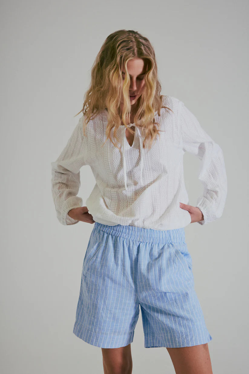HUMBLE - KYSTALAG Shorts - Air blue