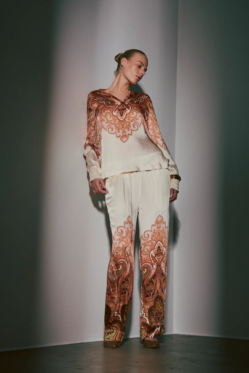 HUMBLE - KLAUDIAAG Pants - Off-white combi