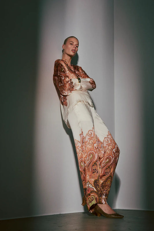 HUMBLE - KLAUDIAAG Pants - Off-white combi