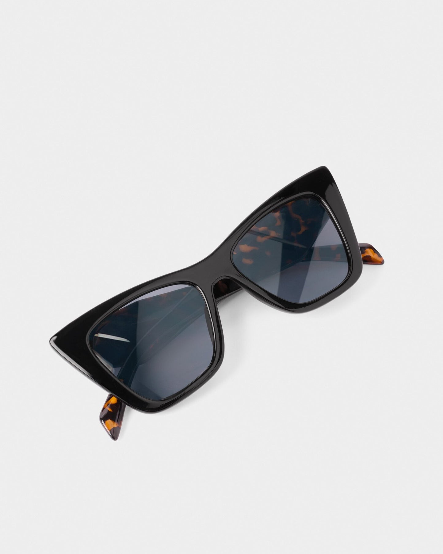 PORTO Sunglasses - Black / Tortiseshell